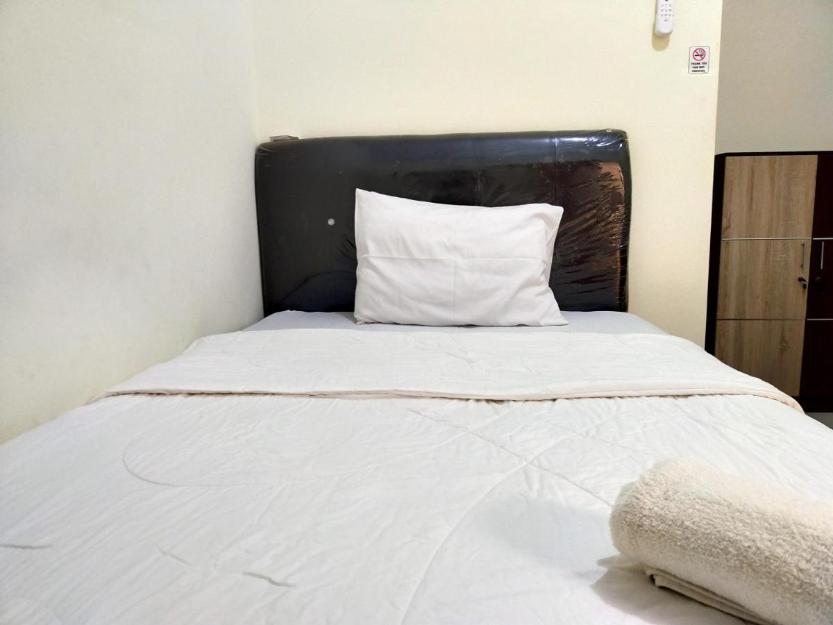 Homestay Danesti Syariah Near Bandara Sultan Hasanuddin Makassar Buitenkant foto