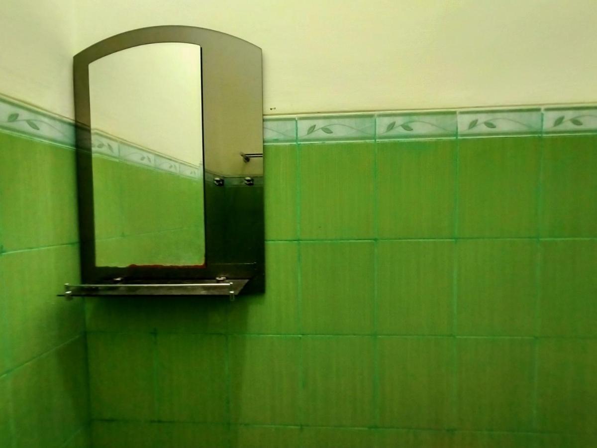 Homestay Danesti Syariah Near Bandara Sultan Hasanuddin Makassar Buitenkant foto