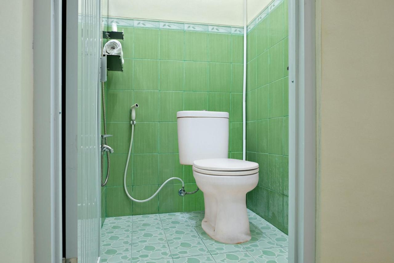 Homestay Danesti Syariah Near Bandara Sultan Hasanuddin Makassar Buitenkant foto